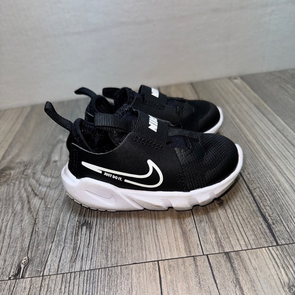 Nike Flex Runner 2 Baby/Toddler Shoes Black Size 5C DJ6039-002 Just Do It - Picture 4 of 10